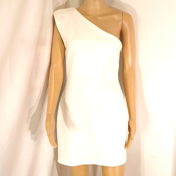 🔥 NWT Amanda Uprichard White Ivory/White One Shoulder Dress. - Picture 2 of 12